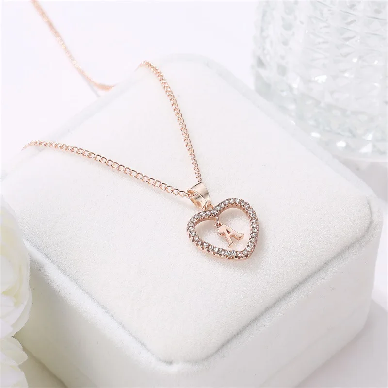 

12 Pieces/Lot Letter Necklace Love Heart Pendant Women Crystal Alphabet Rose Gold Color Crystal Rhinestone Link Chains Jewelry