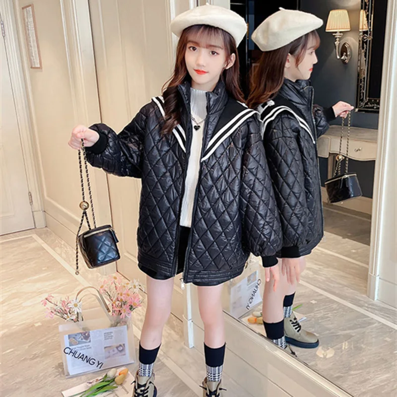 

Детская куртка на молнии, на осень-зиму