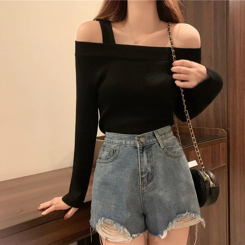 

Женский трикотажный свитер в рубчик, элегантный однотонный джемпер в полоску с длинными рукавами и вырезом-лодочкой, модные топы в Корейско...