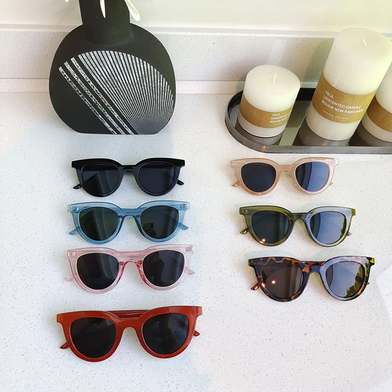 

Fashions 2021 Oval Vintage Sunglasses Men Clear Classic UV400 Sun Glasses Trends Female Transparent Shades Women oculos de sol