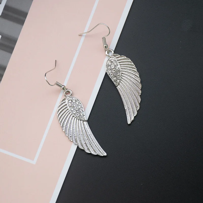 Fashion and Cute Purple Butterfly Pendant Earrings Popular Enamel Beautiful Glass Clip on 2021 New Jewelry for Women | Украшения и