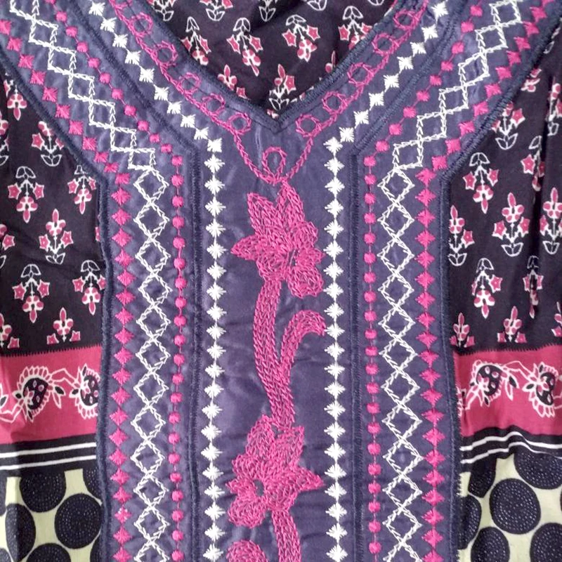 Женское длинное платье в горошек свободное винтажное с аппликацией и длинным