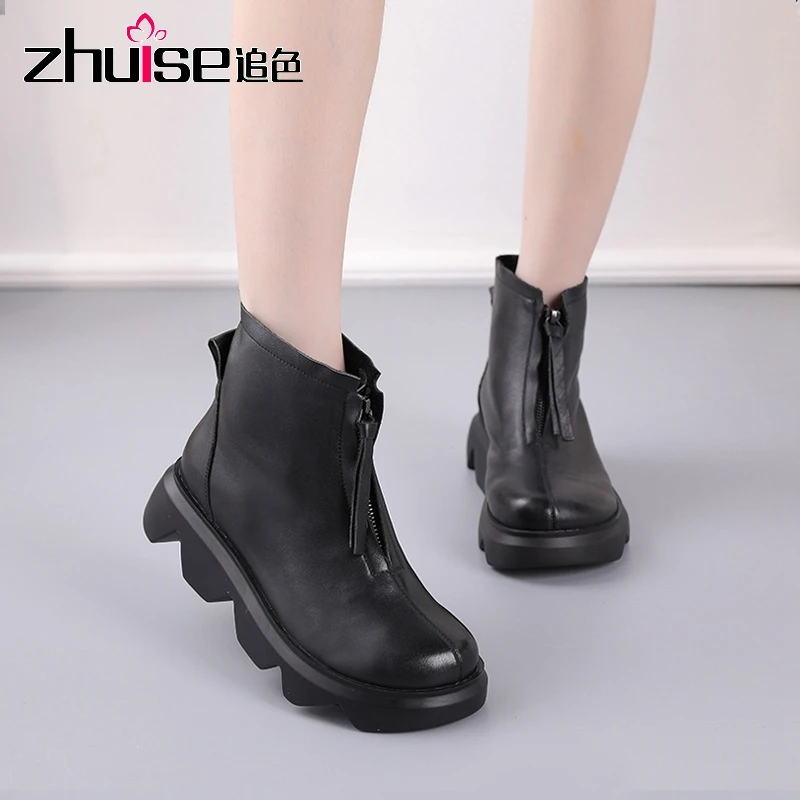 Новые осенние стильные ботинки на платформе в стиле ретро женские толстой