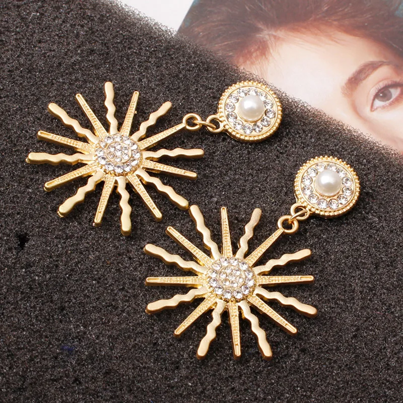 Новые роскошные женские серьги в форме подсолнечника темперамент диких