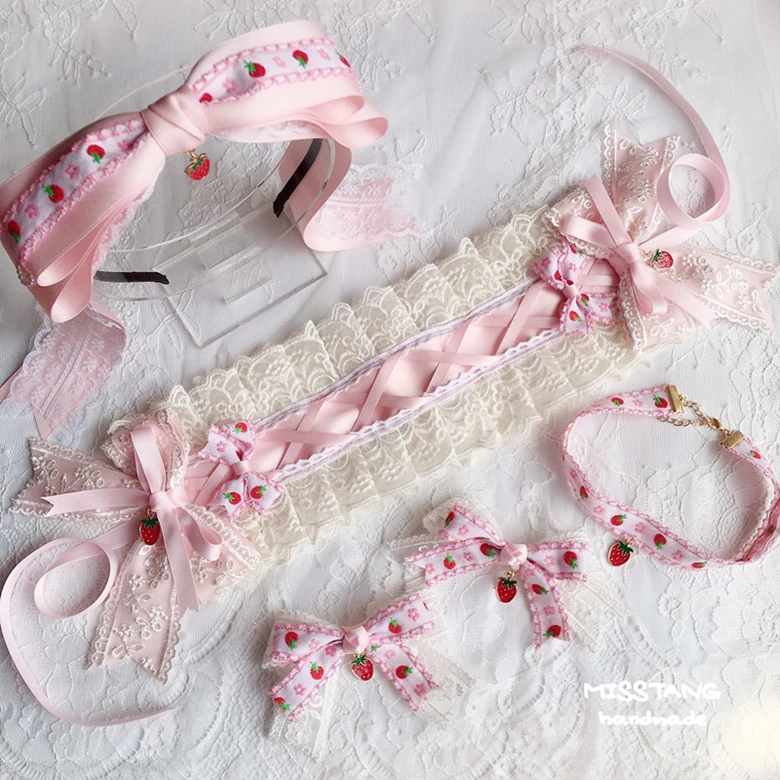 Розовая повязка для волос в стиле &quotЛолита&quot &quotКлубничная Вафля&quot &quotмилый