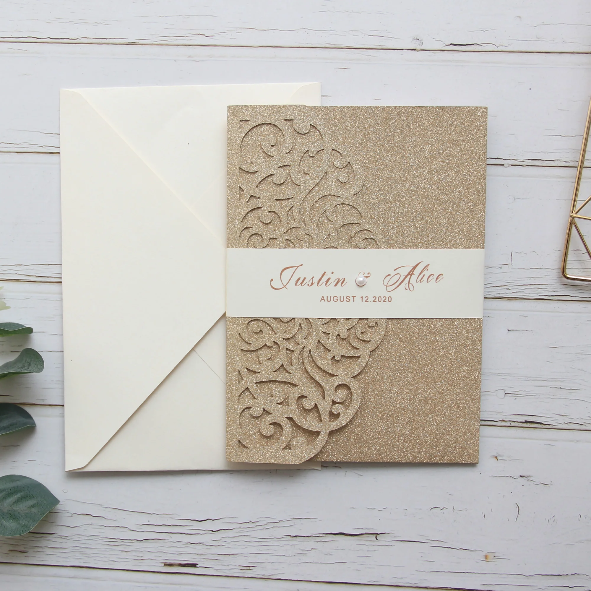 

Print custom Luxury golden Laser Cut Wedding Invitations Cards set with RSVP envelop belly band tri-fold pocket invites