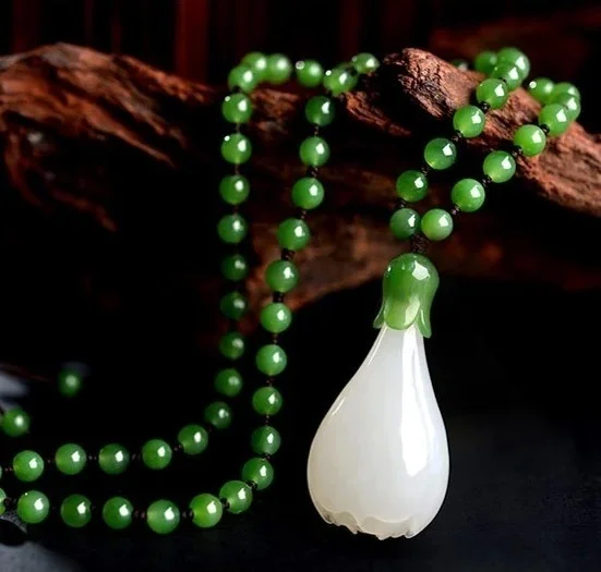 

new white magnolia flower pendant female jadeite necklace AAAAAA Free shipping