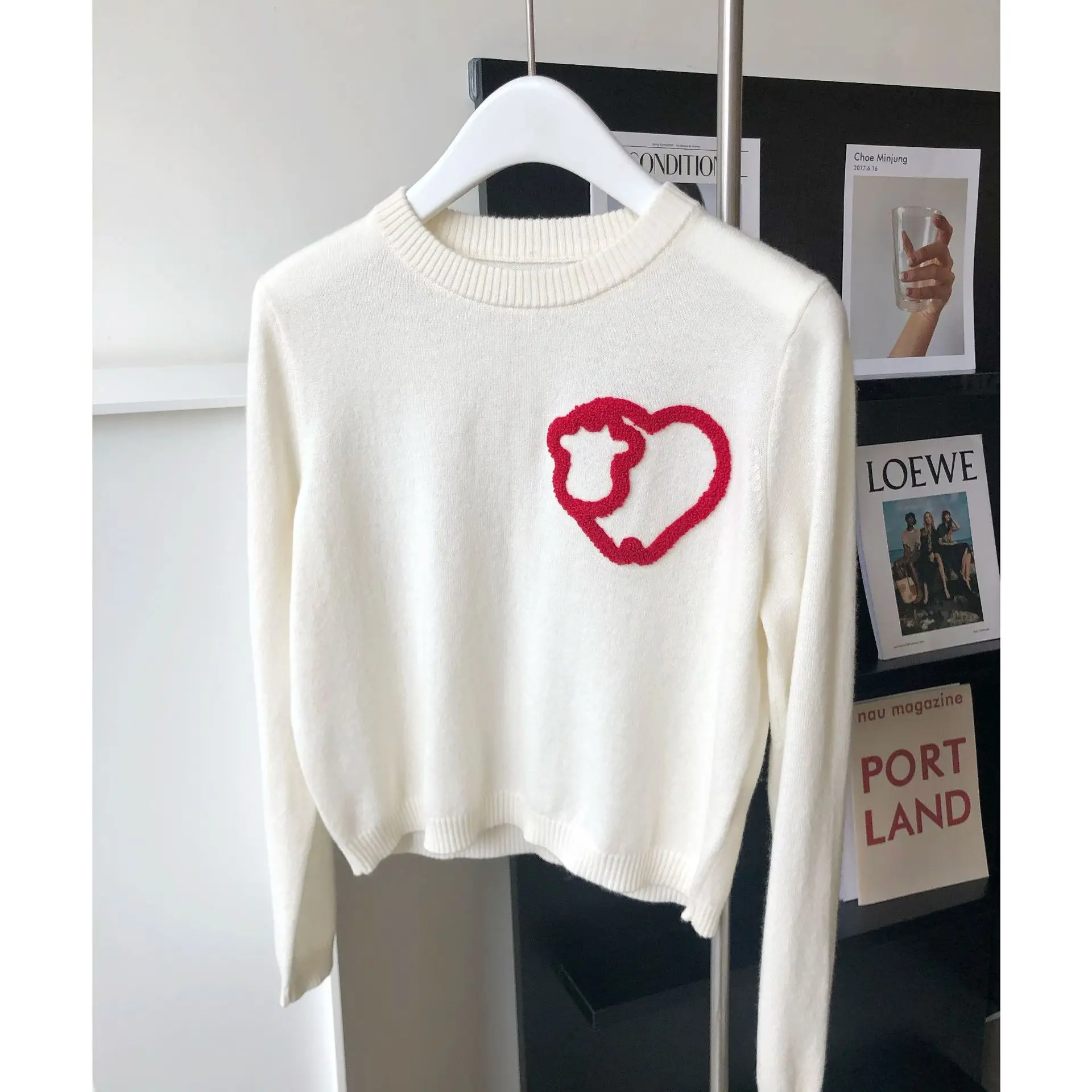 2021 Early Autumn Towel Embroidered Calf Knitted Long-sleeved T-shirt Pullover Loose Cute Sweater Top Women Women Sweater