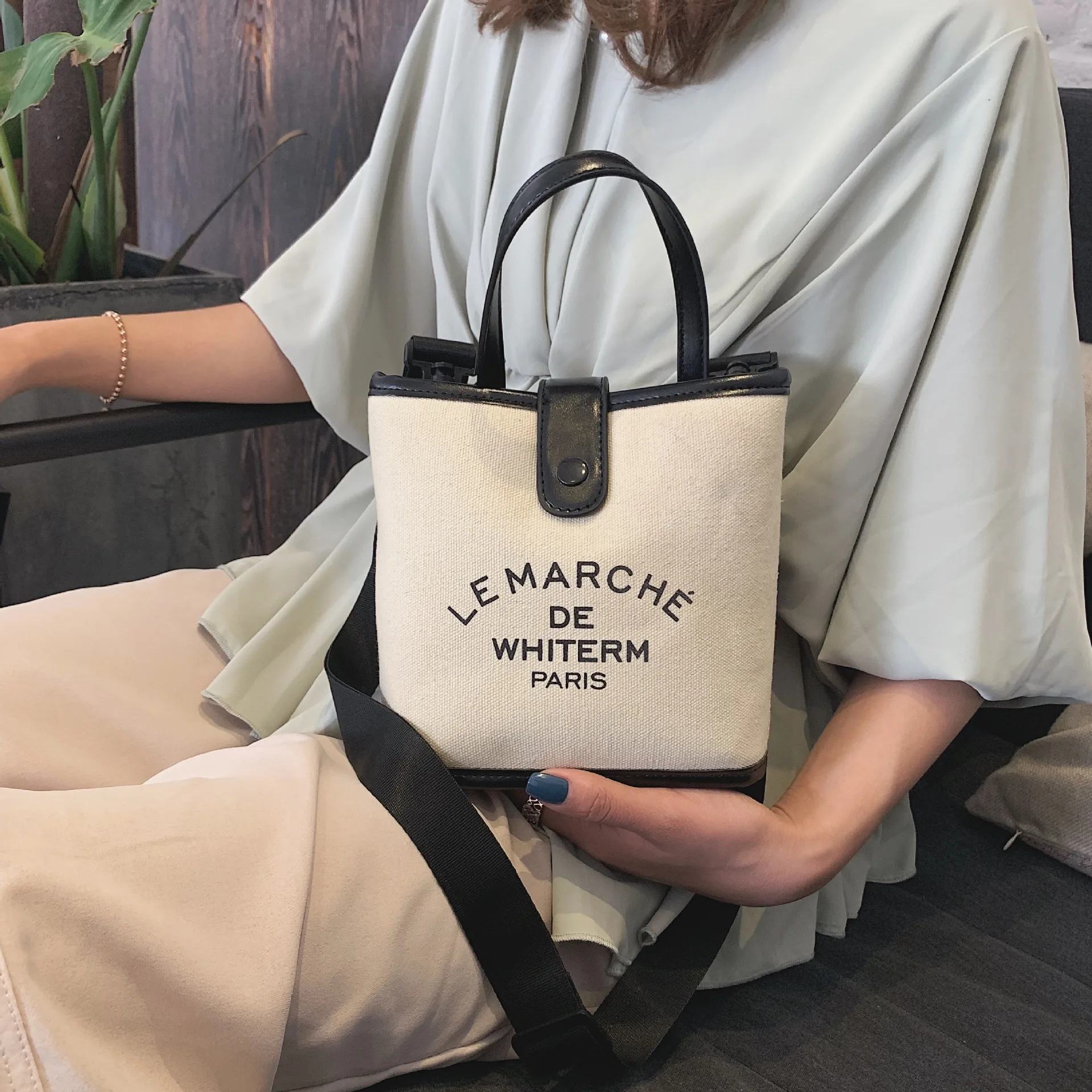 Новая Корейская версия ретро сумка мешок ins с широким плечевым ремнем и надписью