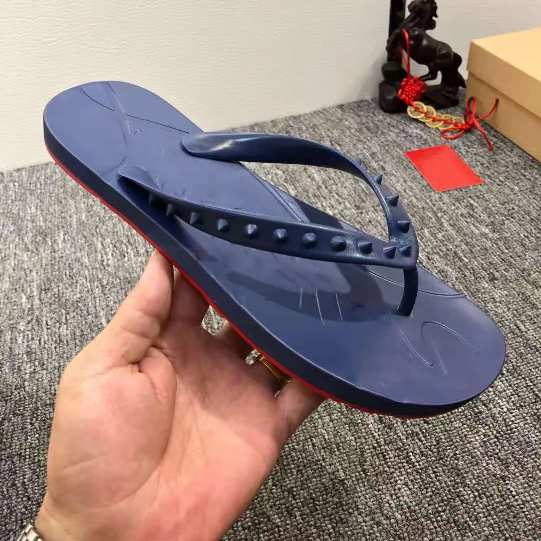 

Vallu 2021 summer new spiked nail decoration high quality free and casual beach vacation flip flops