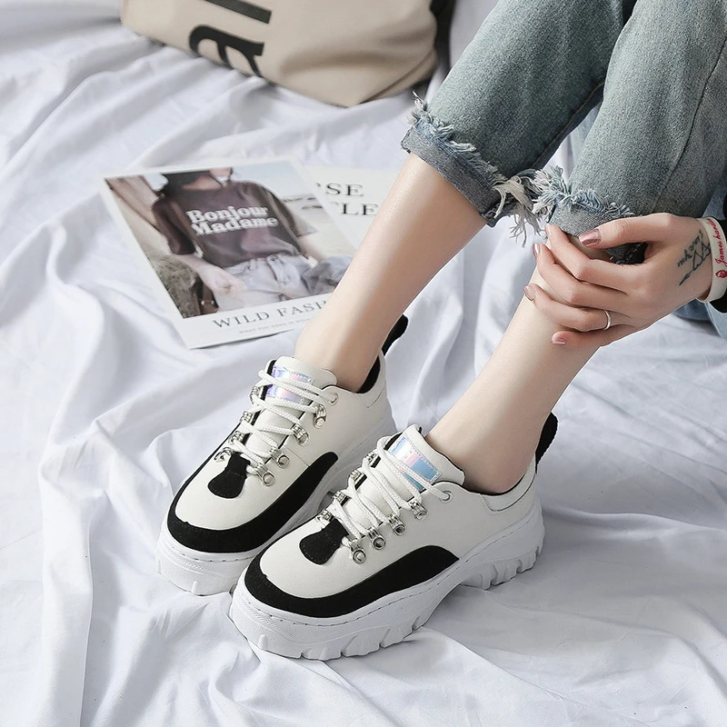 Женские кроссовки на толстой подошве повседневная Весенняя дышащая