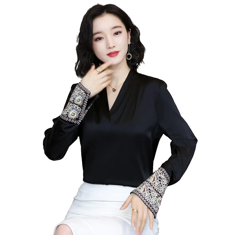 Korean Silk Women Shirts Women Satin Blouse Shirt Elegant Woman Long Sleeve Embroidery Blouses Green Womens Tops and Blouses