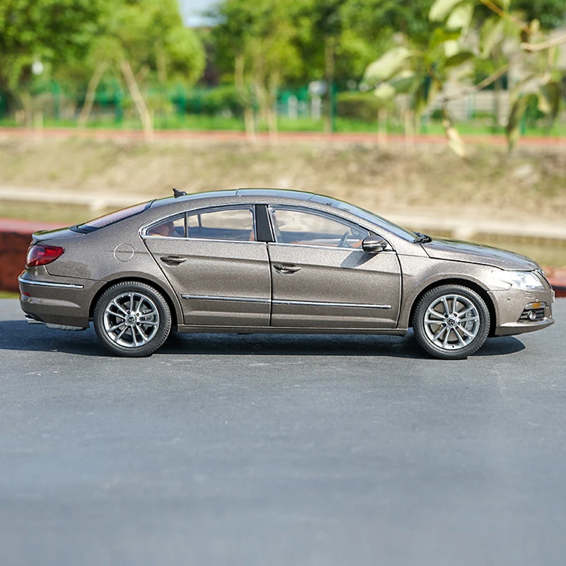 Оригинальная Авторизованная фабрика литая под давлением 1:18 модель автомобиля VW