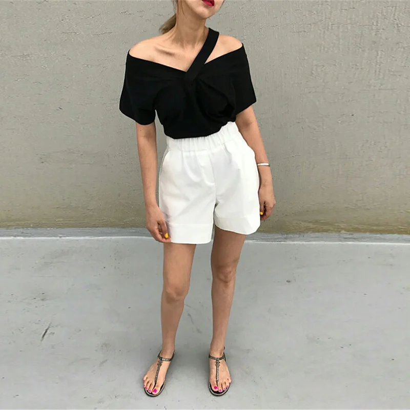 

summer black V-neck sling short-sleeved T-shirt women's new Korean splice sexy fashion T-shirt wild white large size Tees