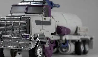 

Unique Toys UT Y-01 Y01 Octane G1 Transformation MasterPiece MP Collectible Action Figure Robot Deformed Toy in stock