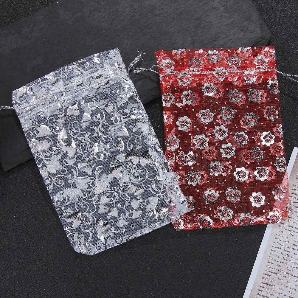 

50pcs/lot 9x12cm White Red Color Pouch Bags Packaging Bags Drawstring Pouches Christmas Wedding Gifts Bag Accessories
