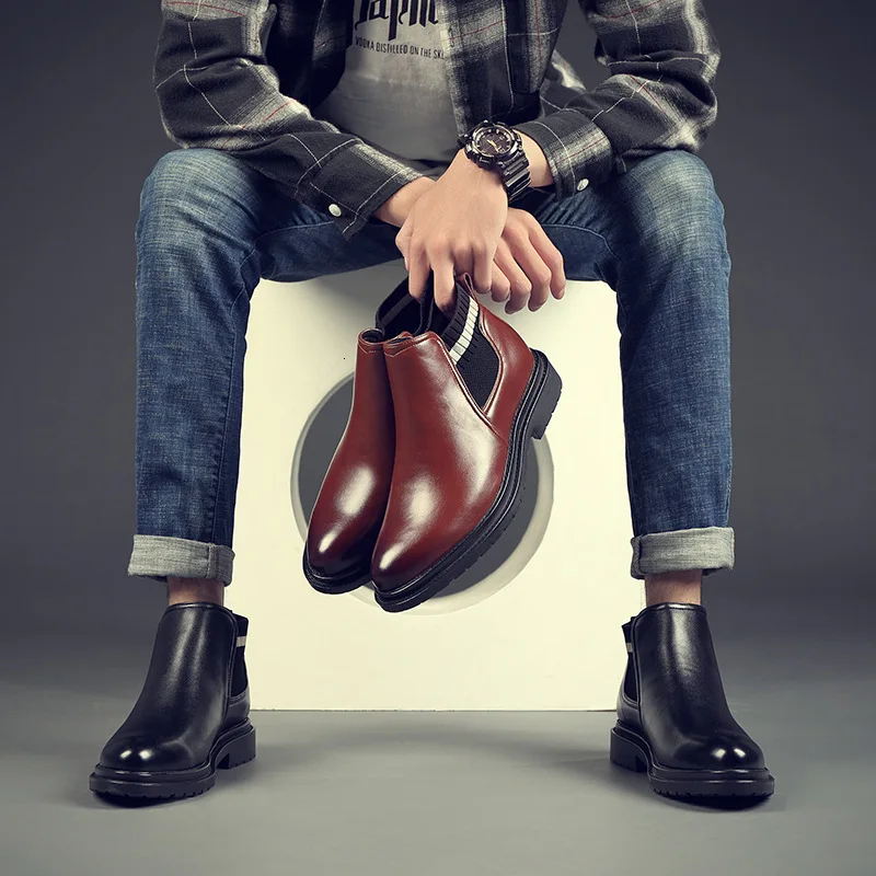 Мужские ботинки в английском стиле деловом Ботинки martin с острым носком короткие