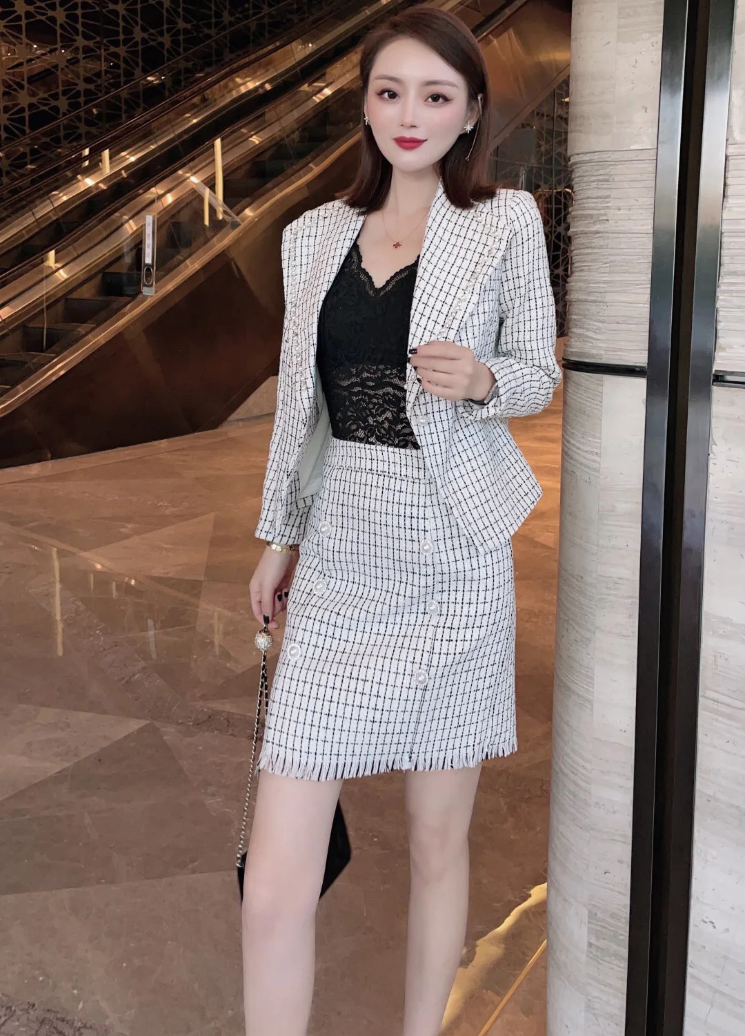 

Autumn Women 2pieces Sets 2021 high fashion jacket coat + mini skirts set