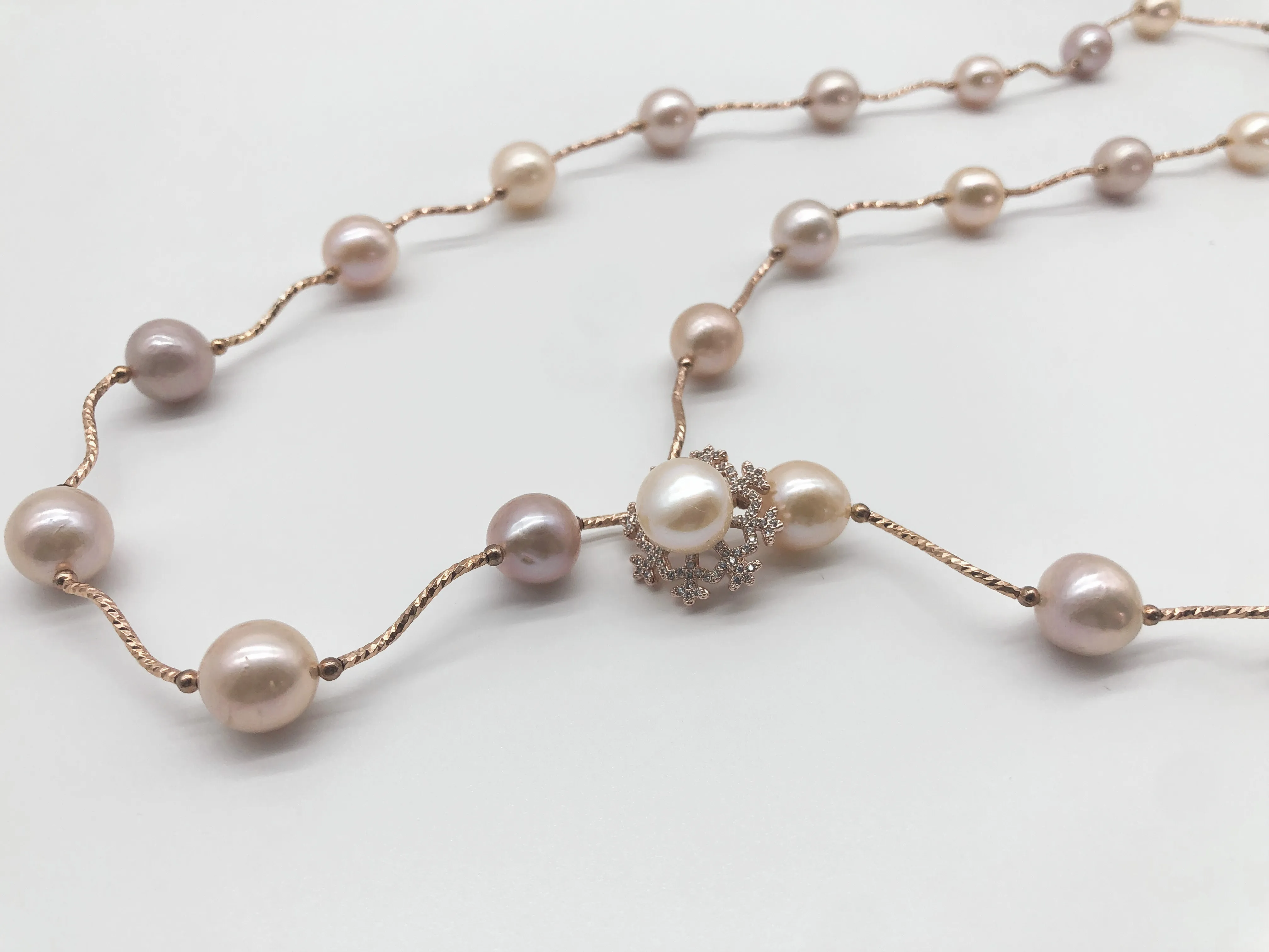 

Natural Freshwater 8.5-12mm Pearl Necklace 82cm Chain for Wormen Engagement Wedding Banquet