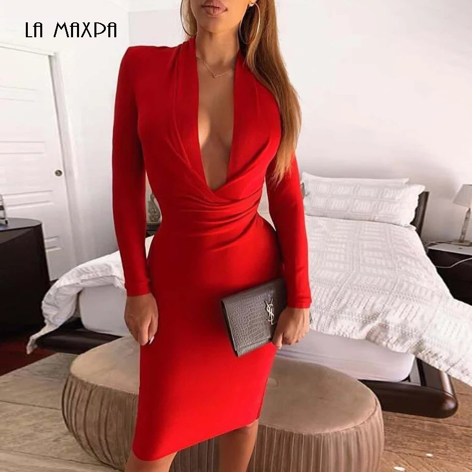Сексуальное платье повязки 2021 Осенняя мода v-образным вырезом плиссированное для