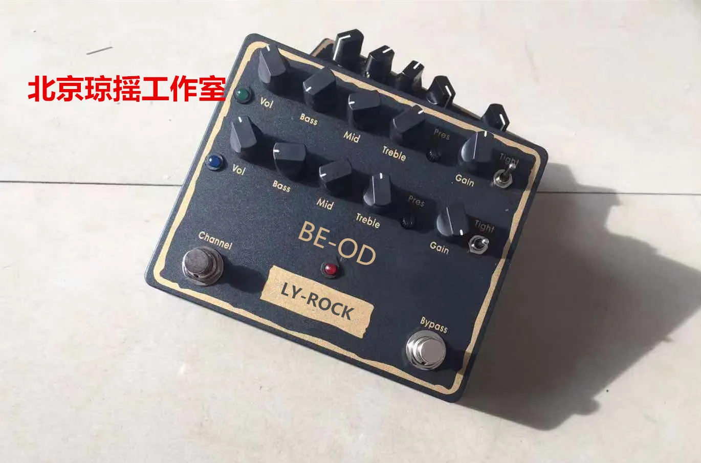 

LY-ROCK Fred Be Od Эффект педали с ручным искажением камней