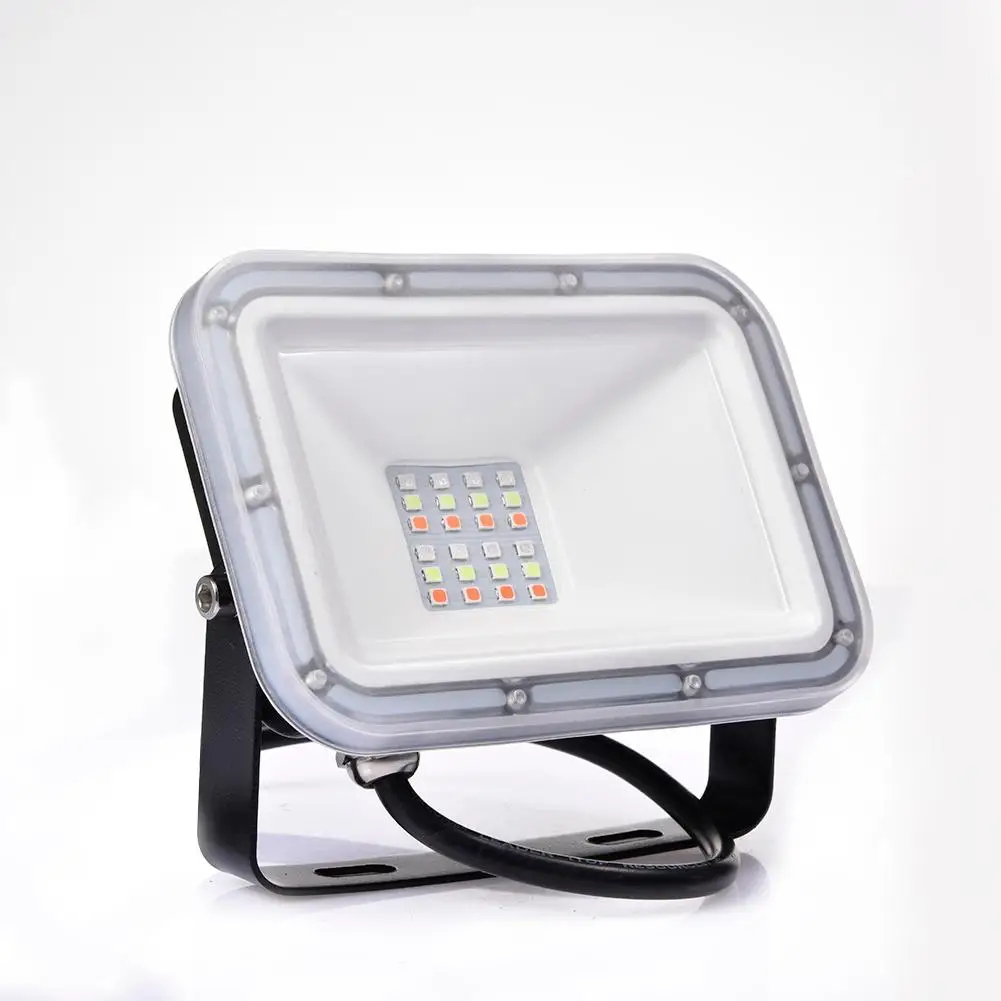 

C8 RGB прожексветильник с функцией памяти и разъемом # W0