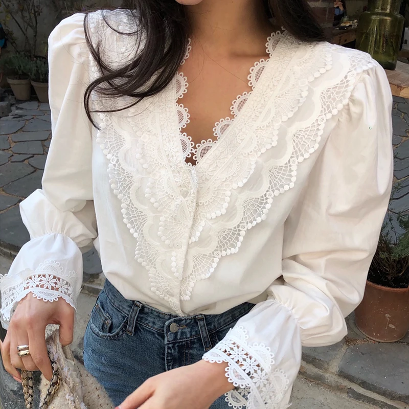 Белая кружевная блузка женская рубашка на пуговицах топ с пышными рукавами