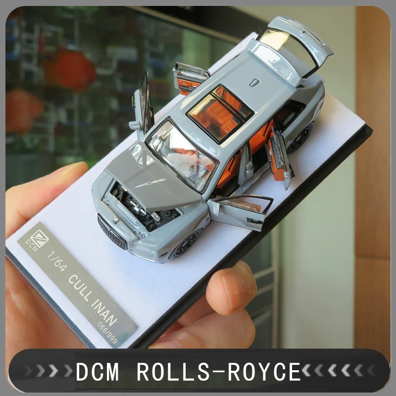 

DCM 1:64 Rolls-Royce Cullinan модель автомобиля из сплава Модель автомобиля сборная статическая композиция