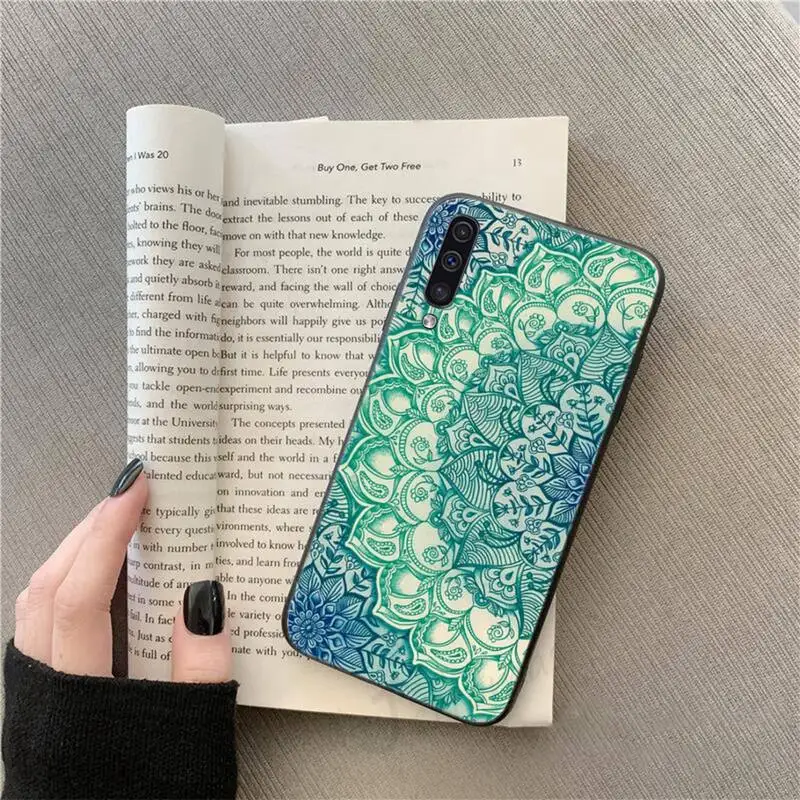 

Mandalas Flower Funda Phone Cases For Samsung galaxy S 9 10 20 A 10 21 30 31 40 50 51 71 s note 20 j 4 2018 plus