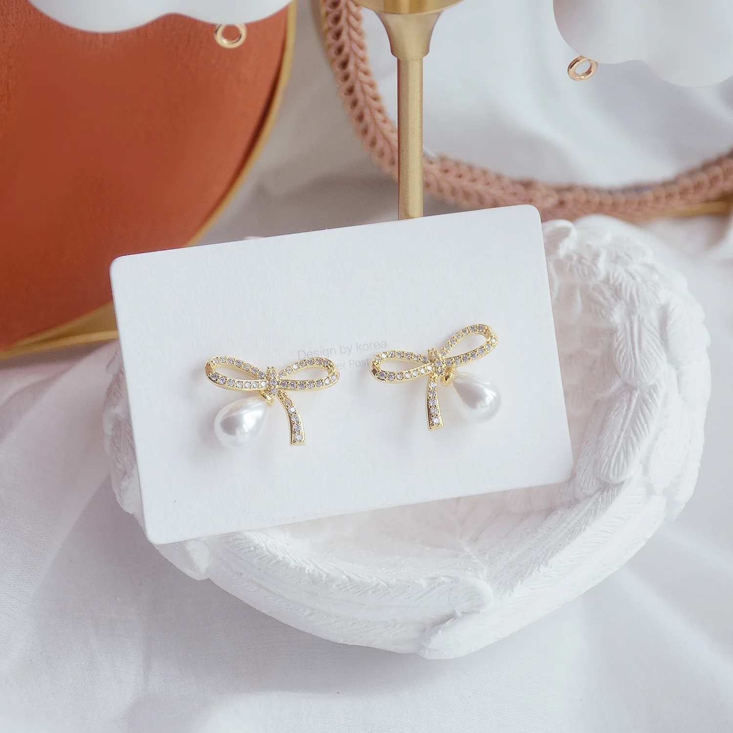 

Luxury 14K Real Gold Bow Knot Full of Diamonds and Micro Inlaid Zircon Pearls Stud Earrings for Women Cubic Zircon ZC Earrings