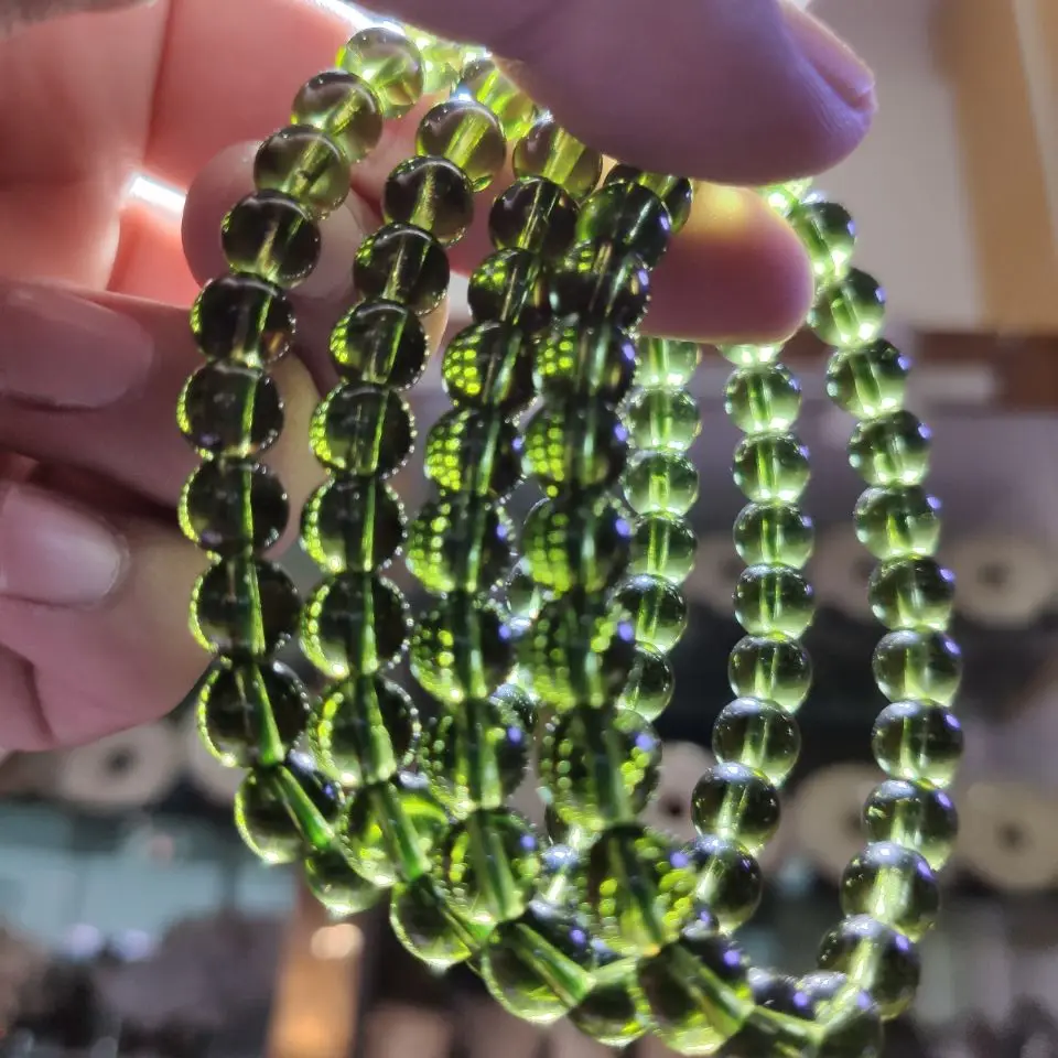8 мм зеленый драгоценный камень MOLDAVITE ударопрочное стекло Чешский браслет Прямая