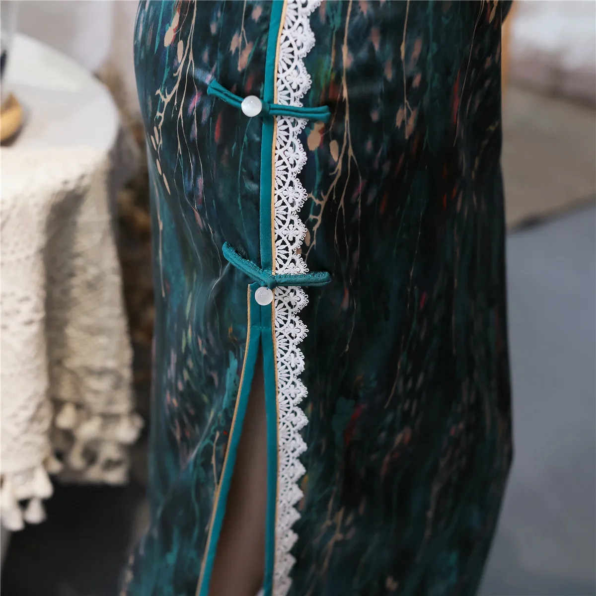 

Shanghai Story 2020 Faux Silk Short Sleeve Chinese Oriental Dress Flower Print Cheongsam Long Qipao 2 Color