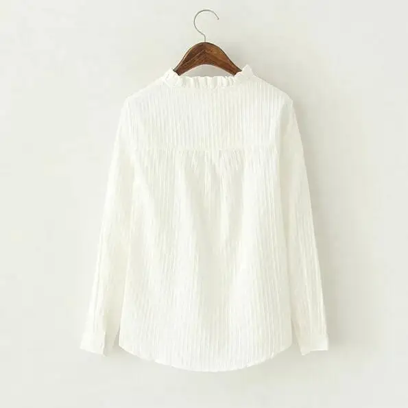 Белая женская блузка из хлопка в полоску с кружевным воротником-стойкой топы