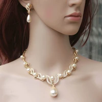 18 karat gold high end bridesmaid accessories wedding dress wedding dress rhinestone pearl necklace earrings set