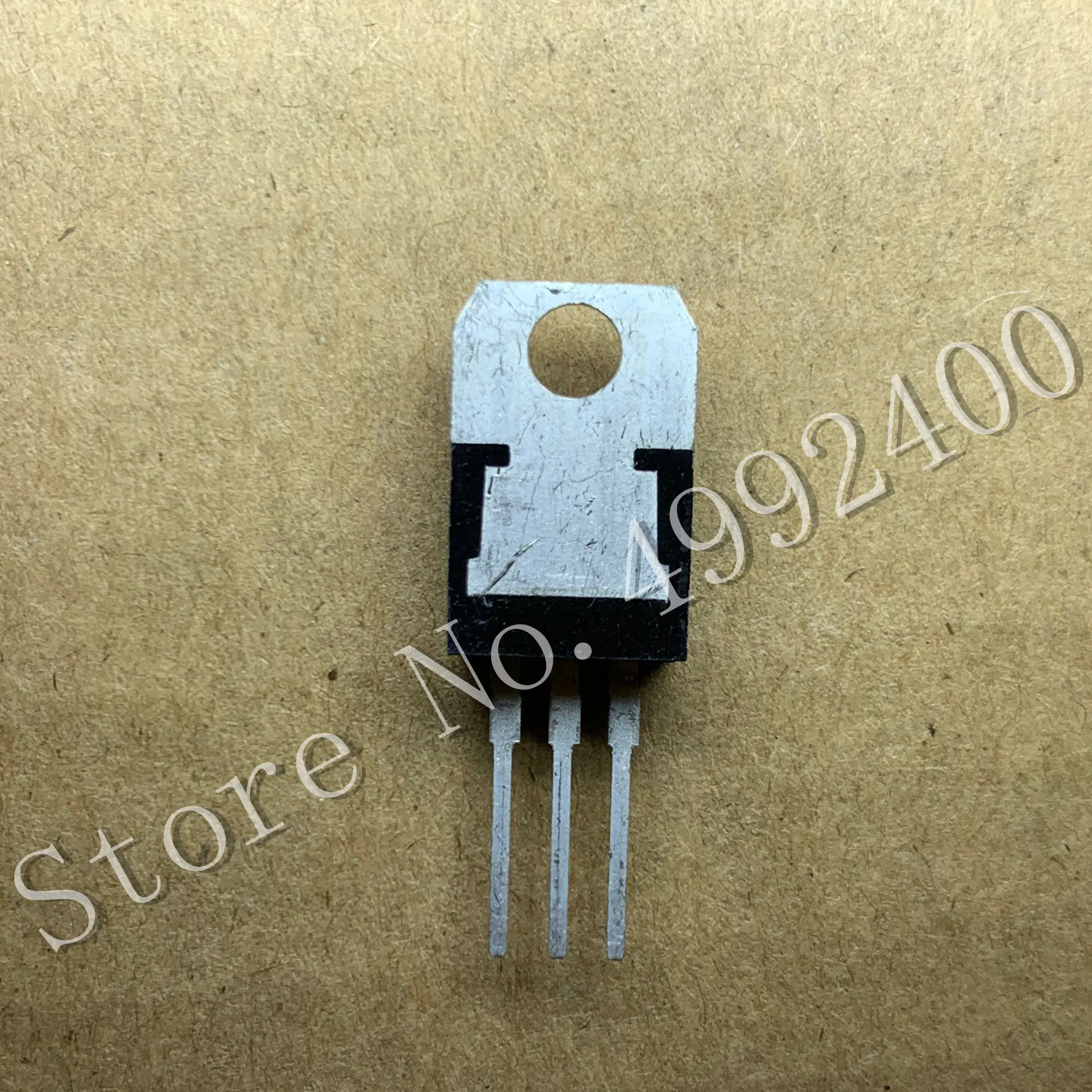 

1 шт./лот BTB16 BTB16-700BW TO220