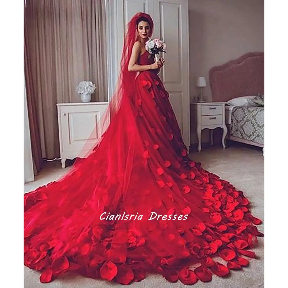 

Red Sleeveless Handmade Flowers Ball Gown Wedding Dress With Veil Sweetheart Pleat Sashes Dubai Bridal Gown Vestido De Noiva