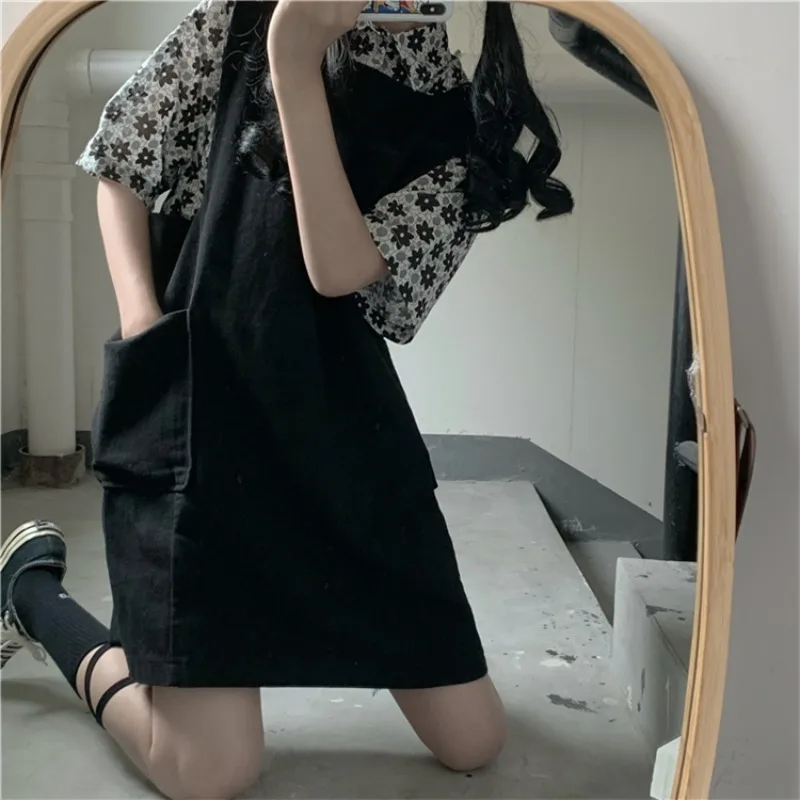 

Женский цветочный костюм из двух предметов, новый летний топ с коротким рукавом и черная рабочая одежда с юбкой на подтяжках, 2021