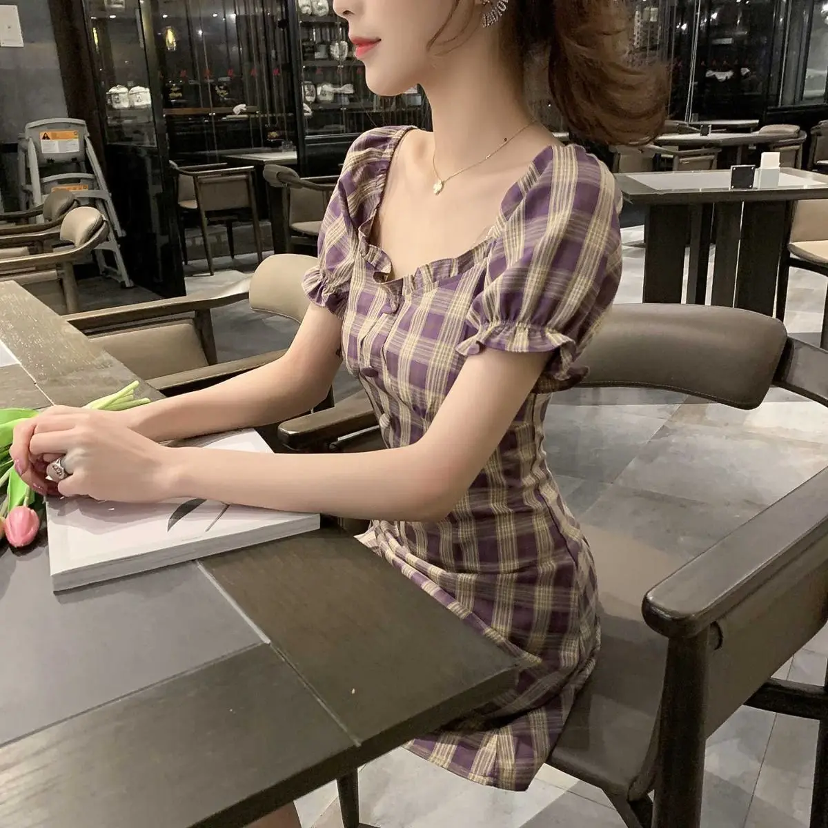 

The new small v-neck temperament one shoulder slim dress female summer temperament short skirt waist slim a-line skirt female