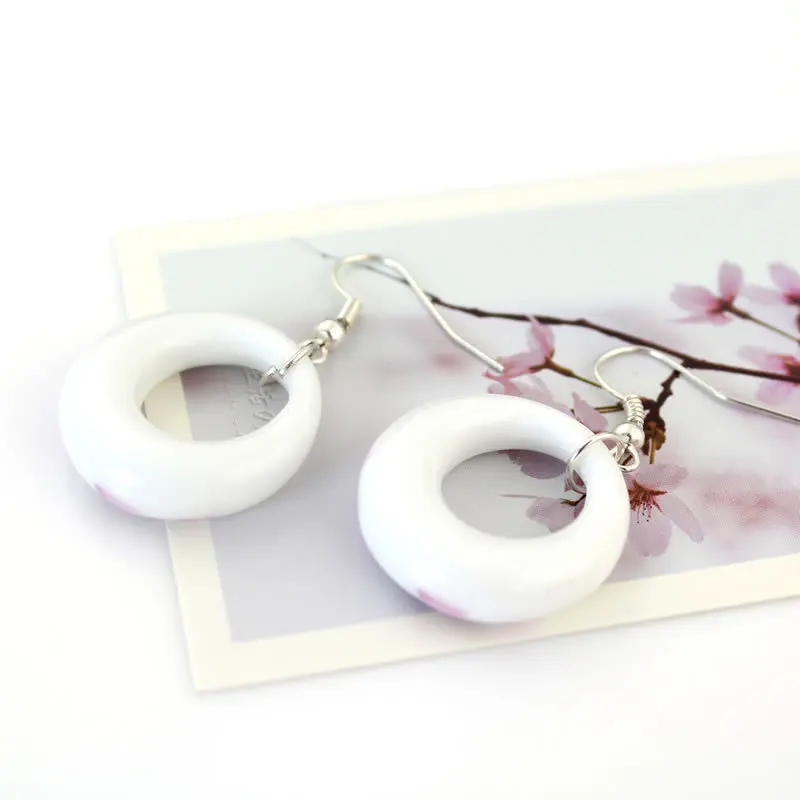 Высококачественные керамические Эффектные серьги капли с цветком высокое