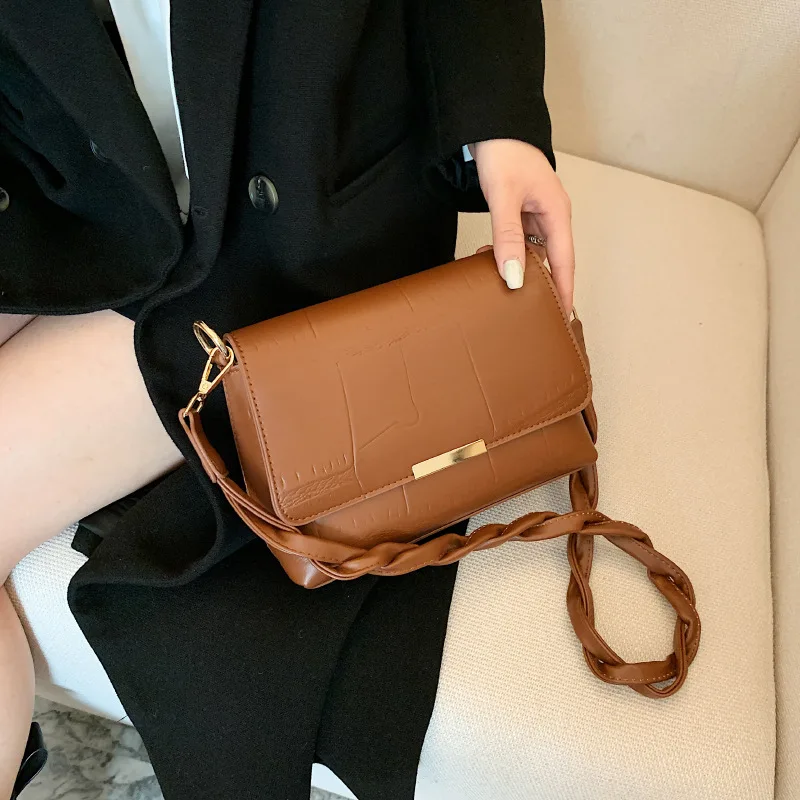 

High-quality Leather Korean Designer Fashion One-shoulder Messenger Handbag 2021 New Simple Casual Ladies Retro Handbag Trend