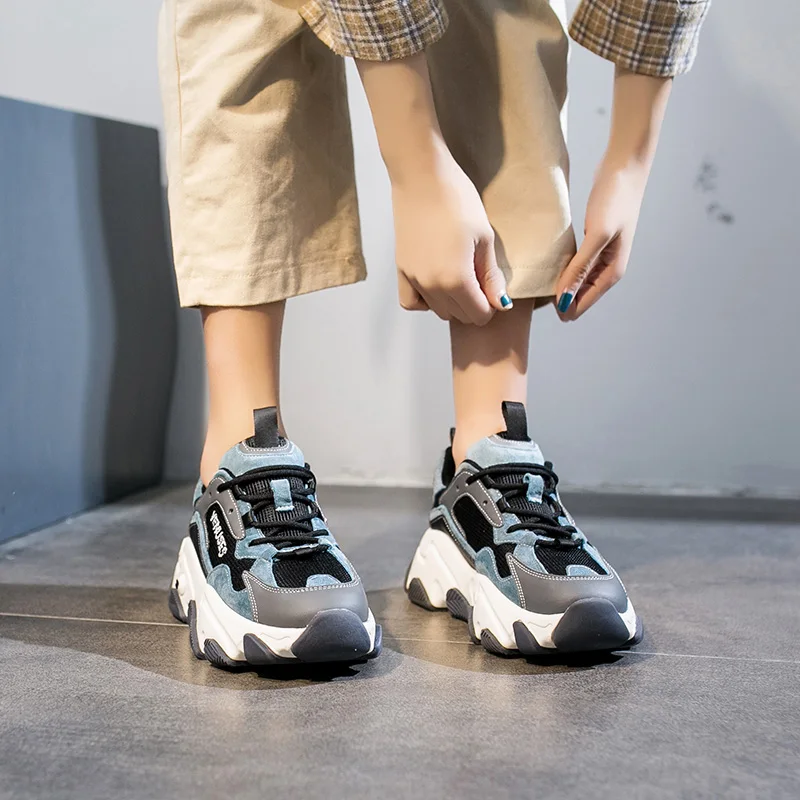 Times/Новинка Римские модные массивные кроссовки Обувь для увеличения роста