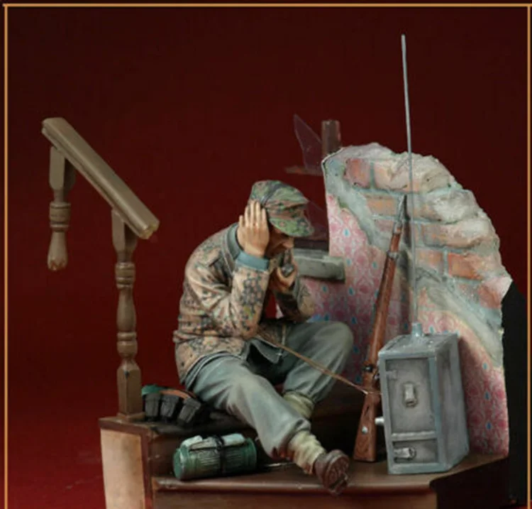 1/16 человек сидит и разговаривает с базой модельная фигурка из смолы наборы