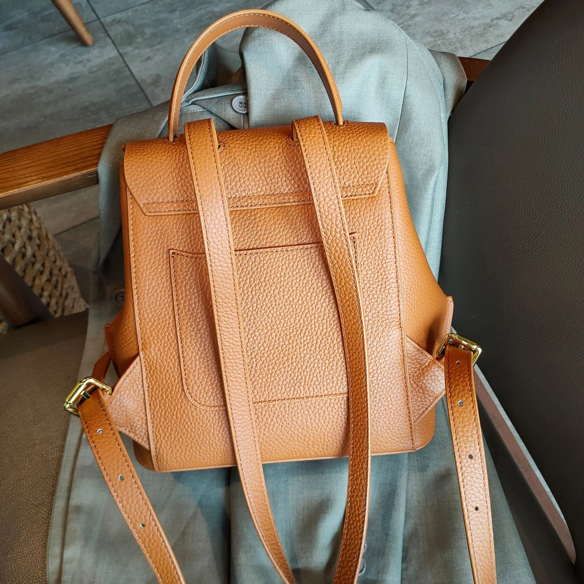 Женский рюкзак из мягкой натуральной кожи школьный ранец для девочки