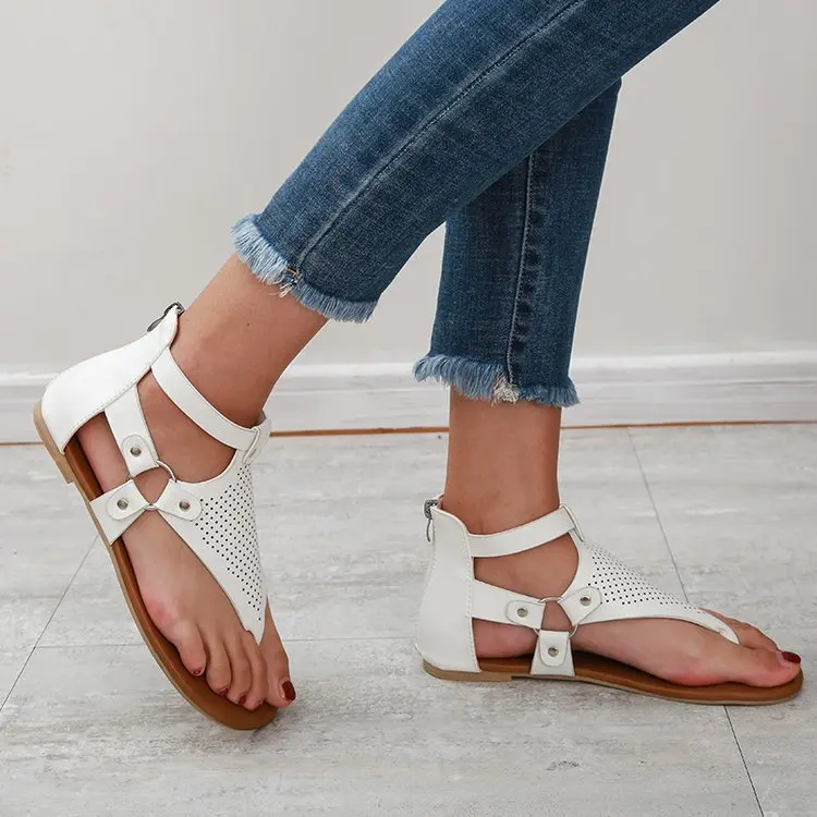 

2020 New Roman clip toe back zipper women's sandals hollow flat bottom casual large women's shoes