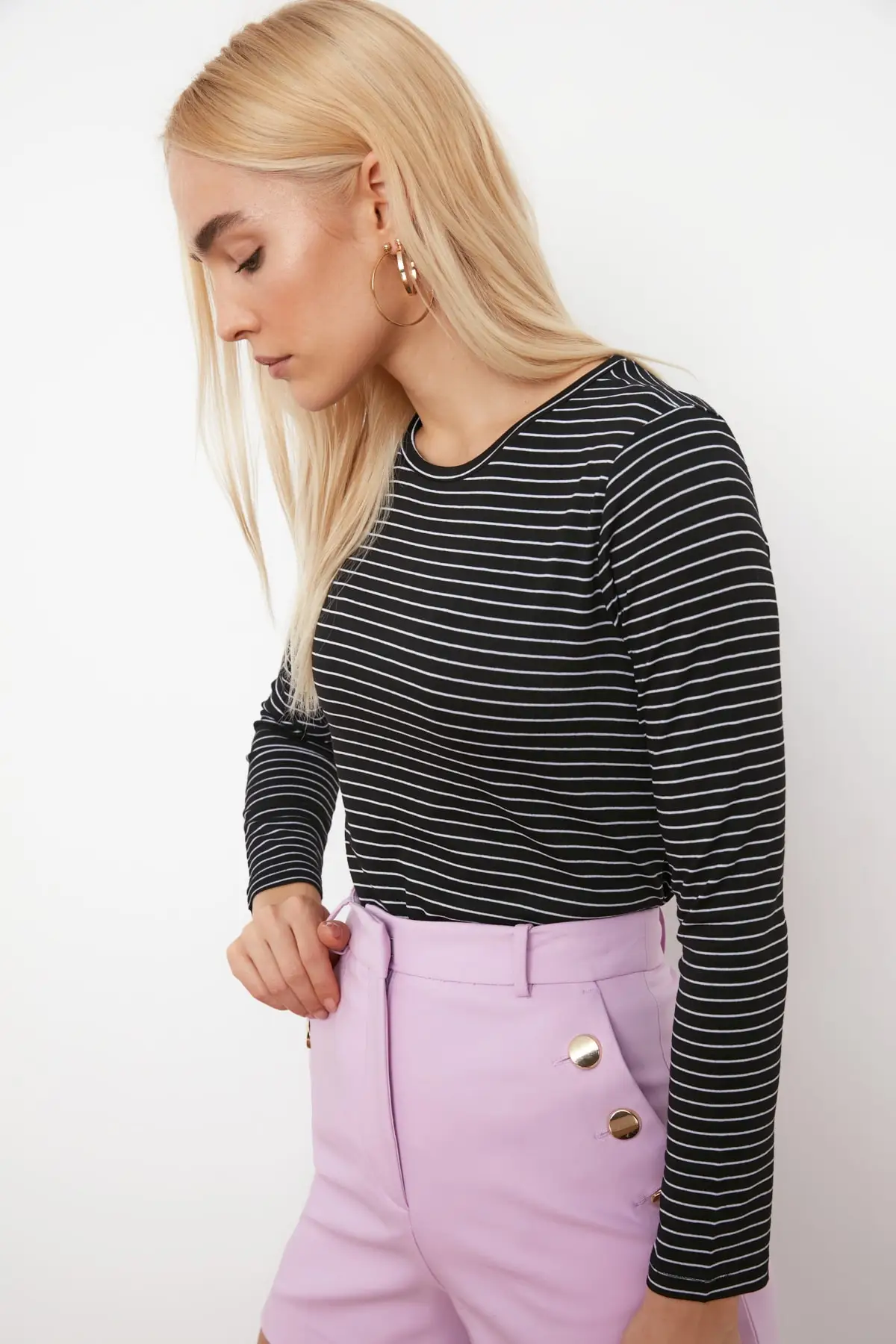 Трикотажная футболка в красную полоску TWOAW20TS0097 | Женская одежда