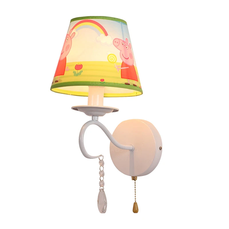 Настенный светильник для детской комнаты с тканевым оттенком