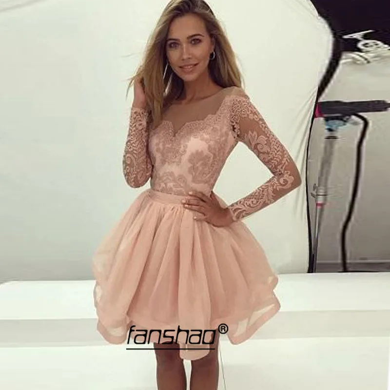 Персиковое платье для выпускного вечера с длинным рукавом ТРАПЕЦИЕВИДНОЕ ПЛАТЬЕ