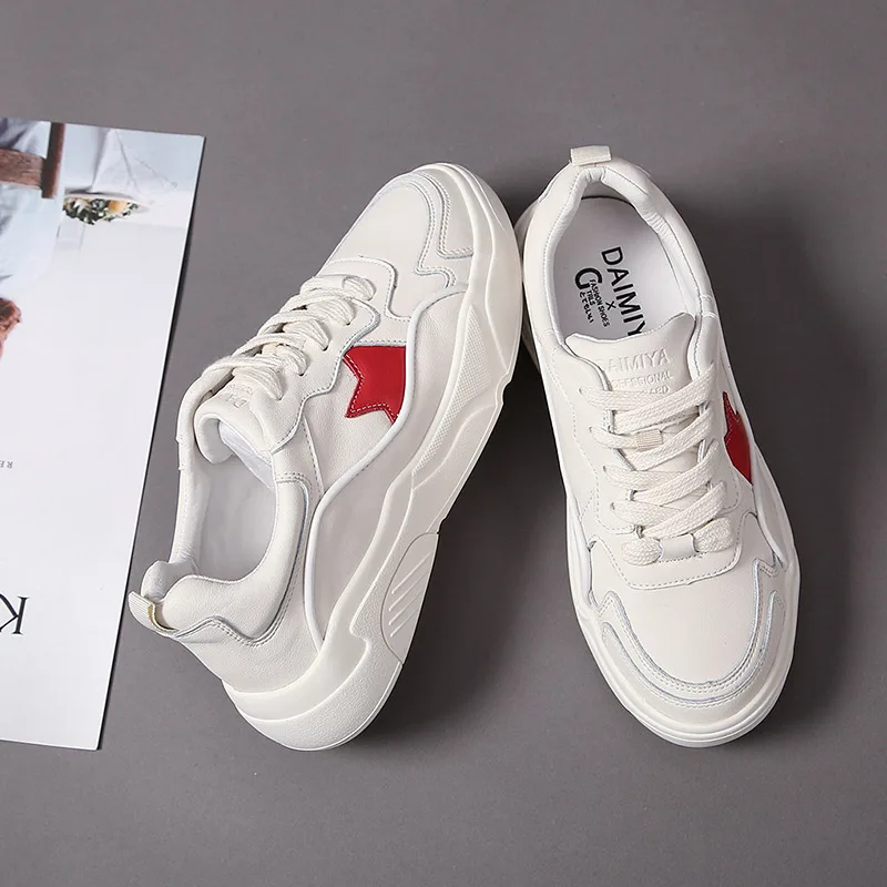 Женские белые кроссовки из натуральной кожи на платформе весенние Брендовые