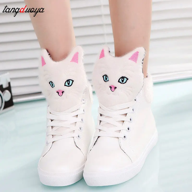 Кроссовки женские высокие на шнуровке повседневная обувь плоской подошве