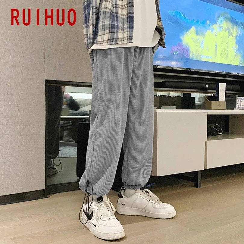 

RUIHUO 2021 New Corduroy Harem Pants Men Trousers Casual Joggers Pants Men Sweatpants Hip Hop Streetwear Male Plus Size M-3XL